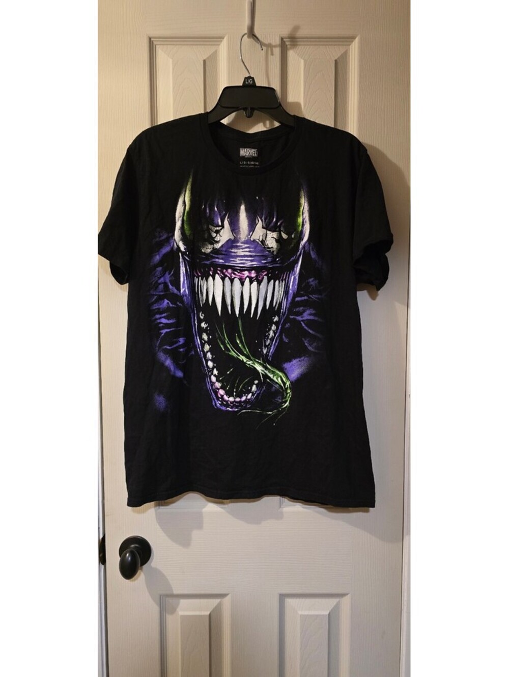 Marvel Venom graphic T-shirt, size Large